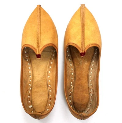 Zapatos Punjabi indios Mojari Khussa hechos a mano 100 % cuero puro Jutti para hombre Foto 1 de 4