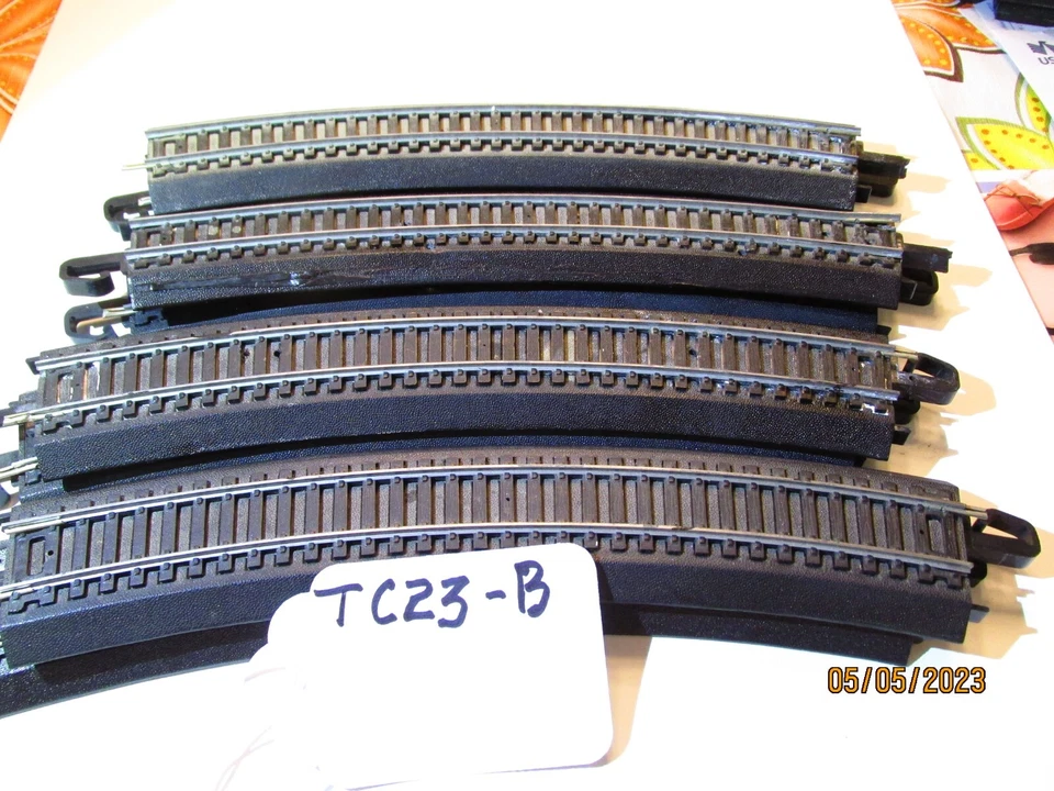 HO Backmann 8 nickel alloy EZ track black 9" curve Lot-TC23-8 never used. - Image 1 of 1