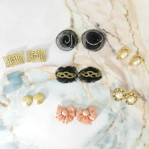 Lote de 7 pares de pinzas para bufanda zapatos suéter vintage retro kitsch lazos dorados perlas - Imagen 1 de 9