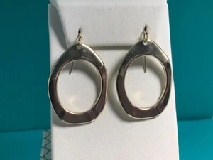 🌸 Ladies Gold Tone Earrings Oval Hammered Dangle French Wire (E3)🌸 - Imagen 1 de 7