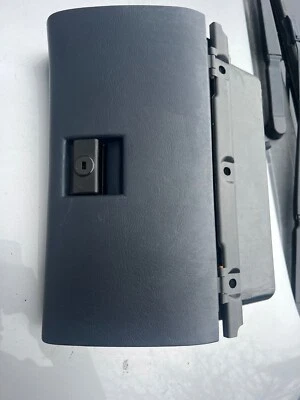 Puerta guantera azul PORSCHE 928 86 OEM 1986 Foto 1 de 4