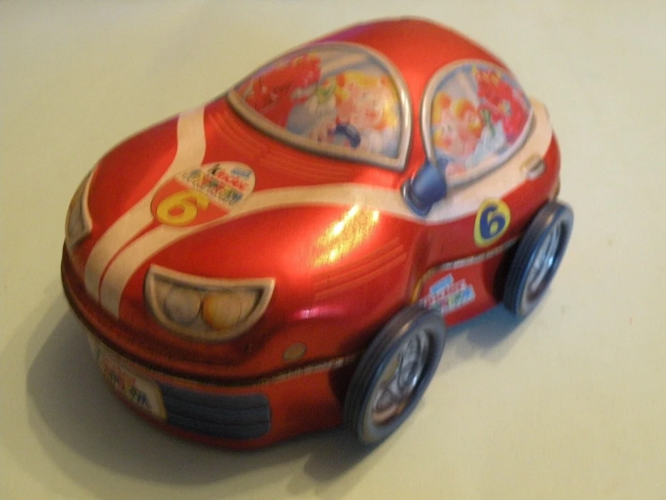 MACCHININA LATTA KINDER SORPRESA (VUOTA) IN OTTIME CONDIZIONI - Immagine 1 di 1