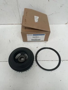 Albero motore originale FORD PULLEY 9E5Z6312C CONSEGNA GRATUITA UK IL GIORNO SUCCESSIVO - Foto 1 di 11
