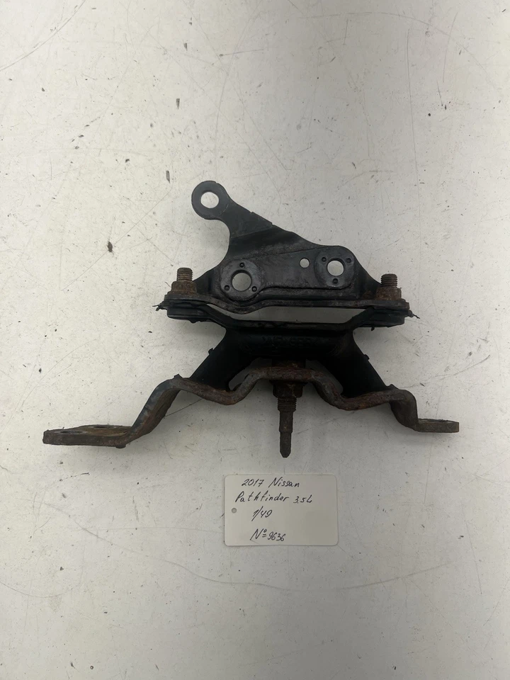 2013-2020 Nissan Pathfinder 3.5L Transmission Mount Bracket OEM. - Image 1 of 4