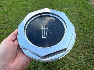 LINCOLN CONTINENTAL MARK IV OEM WIRE WHEEL COVER CENTER CAP 254408 1982-1990 * - Image 1 of 4