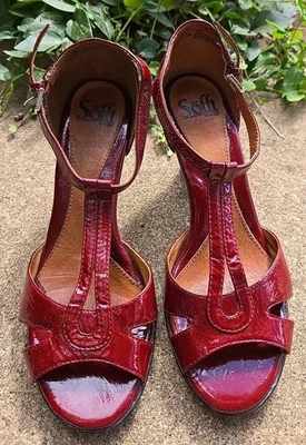 Ladrillo blando rojo charol correa en T punta abierta hebilla al tobillo talla 7,5 M usado en excelente estado Foto 1 de 4