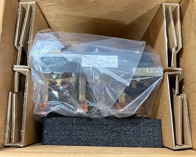 Reactor de línea/carga Allen Bradley 1321-3R160-B, abierto, trifásico, 160 AMP N, 0,15 mh Foto 1 de 4