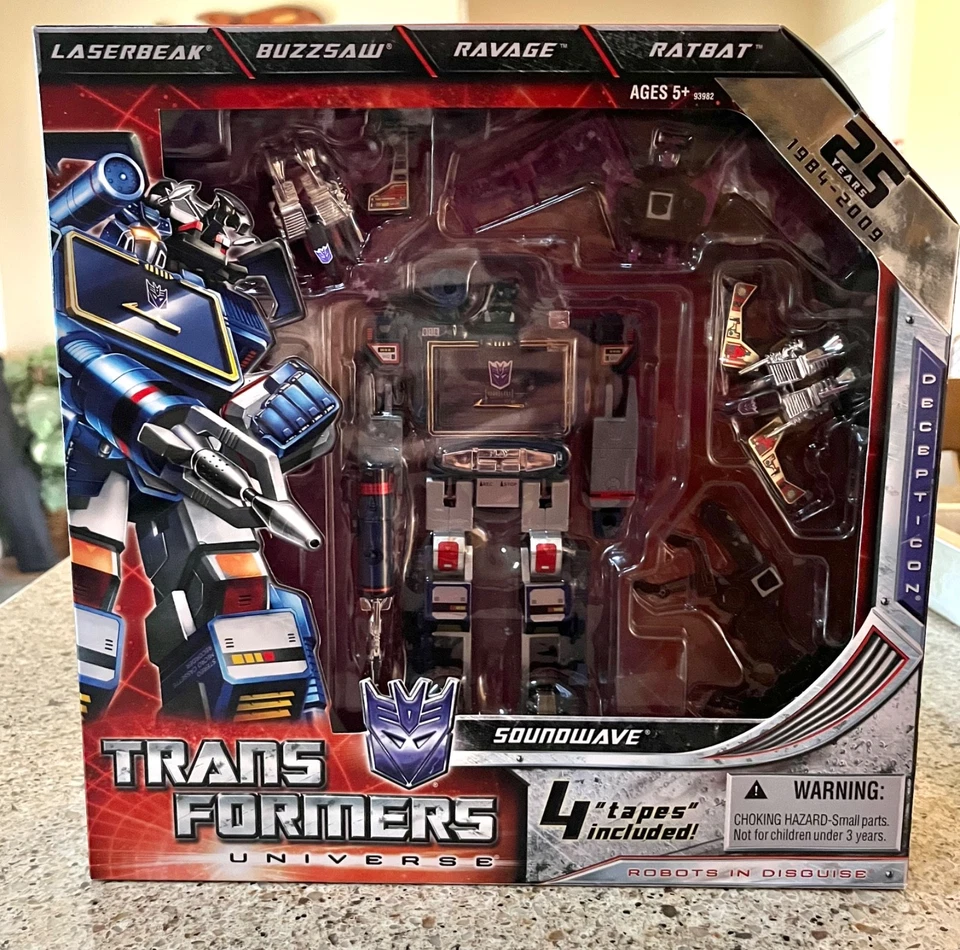 Transformers Universe 25 Years SDCC 2009 Exclusive Soundwave  New Factory Sealed - Image 1 of 4