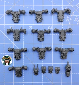 Warhammer 40K Chaos Space Marines Legionaries Backpacks - Picture 1 of 2