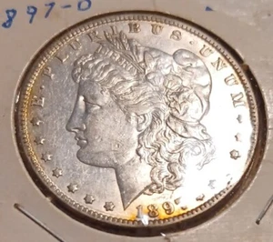 1897-O BUENA FECHA DÓLAR DE PLATA MORGAN 90% MONEDA DE $1 EE. UU. - Imagen 1 de 6