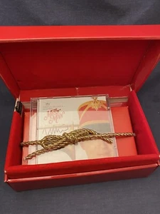 SIGNED Matthew Broderick The Music Man CD & VHS Gift Box Disney Rare Autograph - Picture 1 of 11