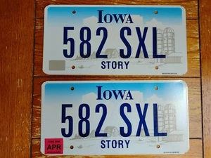 Paar 2008 Iowa Nummernschilder, Story County #582 SXL, 6" x 12". - Bild 1 von 10