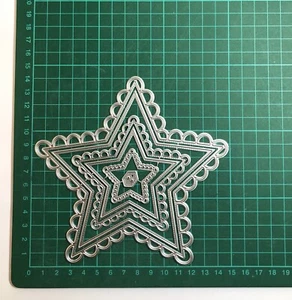 Large 6pcs Scalloped Lacy Stitched Detail Stars Die Set - 14.4 X 14cm - Picture 1 of 3