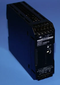 NUOVO OMRON S8VK-G06012 ALIMENTATORE DC 12VDC, 4.5A, 50/60 HZ - Foto 1 di 6