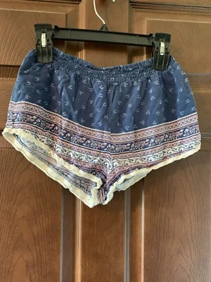 Pantalones Cortos RUE 21 Junior Talla M Cintura Elástica Foto 1 de 3