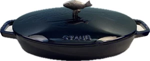 NWT Staub 13” Cast Iron Covered Oval Dish Fish Drawing Add’l Fish Shape Handle - Picture 1 of 17