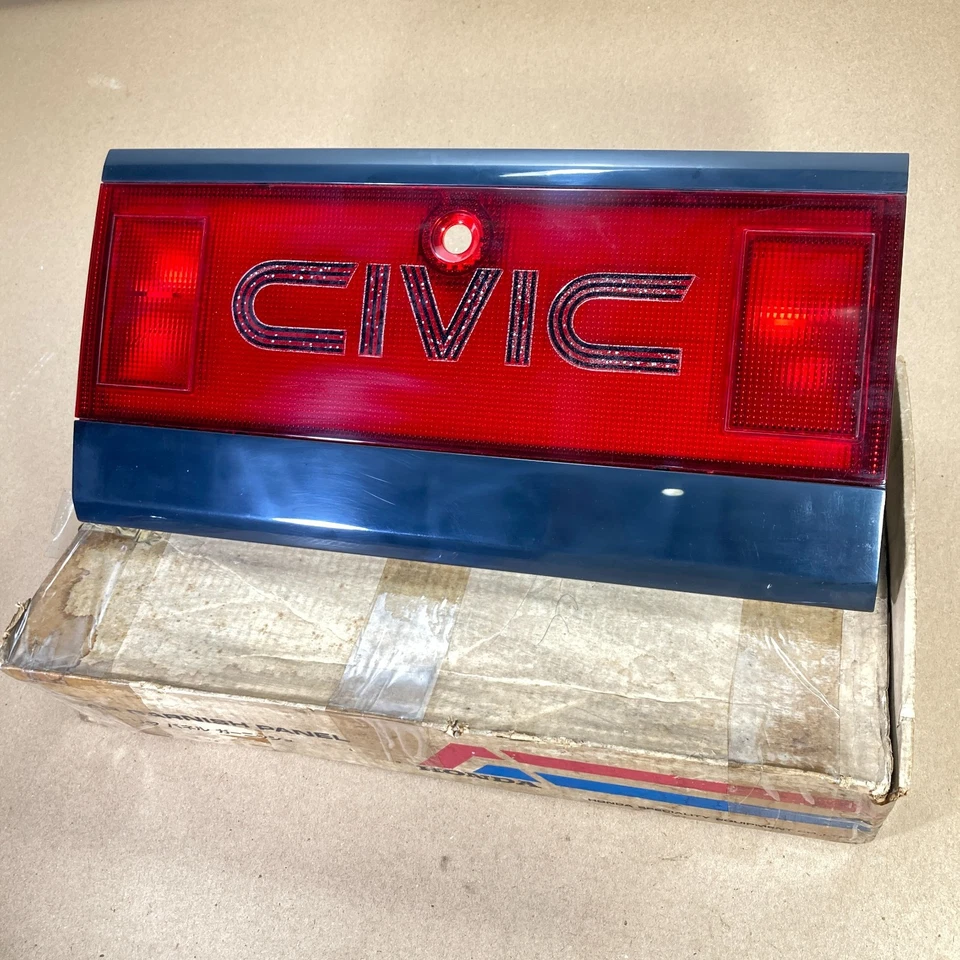 Honda Civic Sedan 4 portas 1984 1985 lanterna traseira centro enfeite genuíno novo na caixa Japão - Imagem 1 de 4
