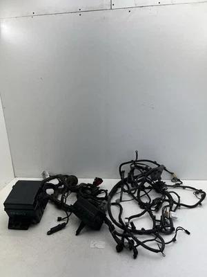 Arnés de cables para sala de motor Nissan NV 2500 2012 5,6 L FABRICANTE DE EQUIPOS ORIGINALES. Foto 1 de 4