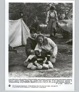 Foto de prensa 1991 Mel Harris & Patricia Wettig TV "thirtysomething" - Imagen 1 de 2