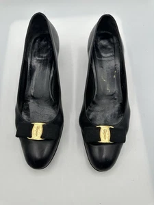 Salvatore Ferragamo Vara Bow Black Leather Low Block Pump Heel Women Sz 9.5B - Picture 1 of 11