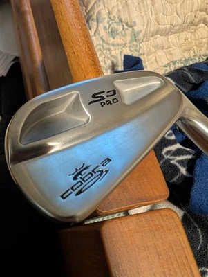 Nuevo Cobra S3 Pro Forged.M Muscle Back 6 Hierro N.S. Eje flexible rígido profesional derecho Foto 1 de 4