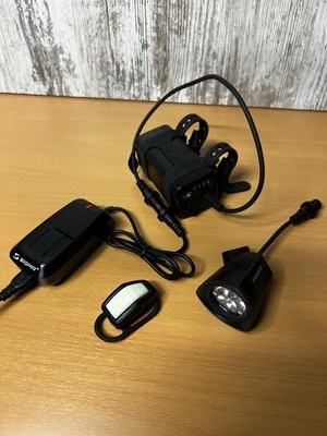 Sigma Sport Buster 2000 HL LED Helm Lampe - Bild 1 von 4