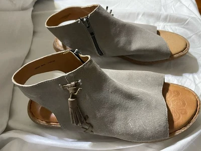 Born Sandals Suede Side Zip Tassels Women's Size 10 F25128  ***Read*** - Image 1 of 4