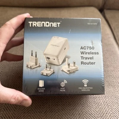 TEW-817DTR TRENDnet AC750 Wireless Travel Router (TEW-817DTR) - Image 1 of 4