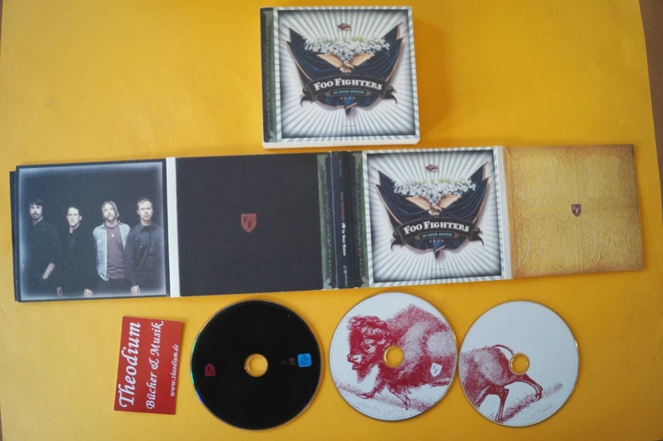 Foo Fighters - In Your Honor (2CD+DVD Digipak) (#3337) - Bild 1 von 1