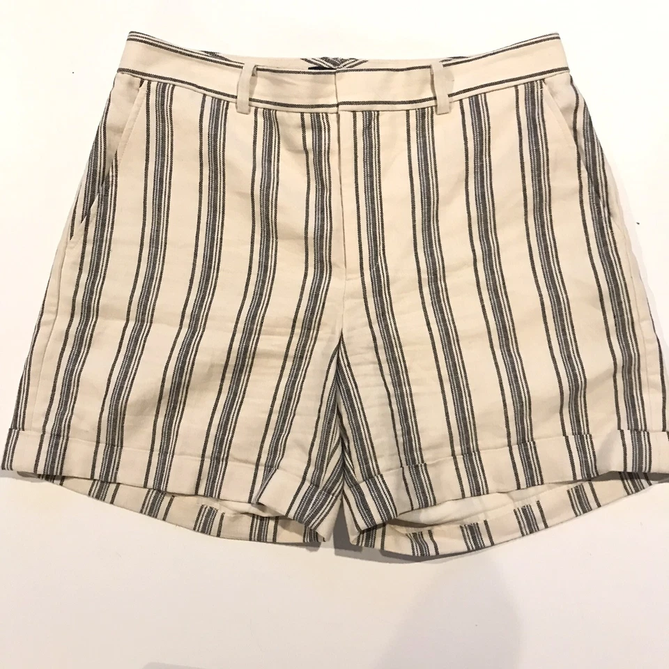 Bermuda de caminhada casual Lauren Ralph Lauren feminina tamanho 6 listra creme/preta - Imagem 1 de 4