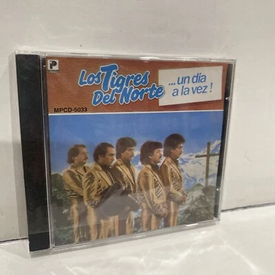 LOS TIGRES DEL NORTE Un Dia A La Vez CD Original Fonovisa Release. Very Rare Foto 1 de 4