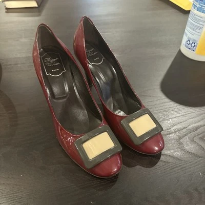Roger Vivier Belle de Nuit patent leather heels Red Pumps Buckle Shoes Sz 41 11 - Image 1 of 4