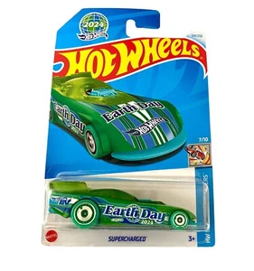 Hot Wheels 2024 Supercharged – Earth Day 2024 – Green/Blue – #124/250 – HW Green - Picture 1 of 6