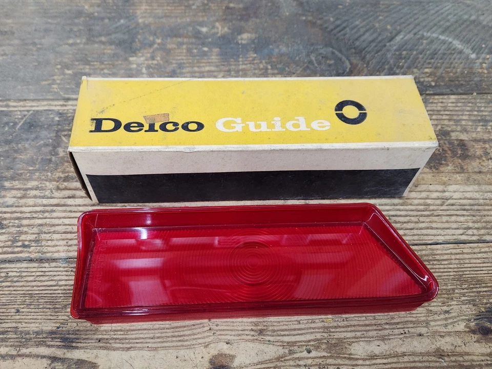 NOS OEM 1962 Pontiac Bonneville Star Chief RH Inner Tail Light Lens GM 5953384 - Image 1 of 4