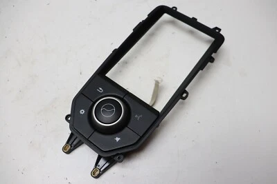 Interruptor de control de pantalla de navegación McLaren MP4 12C Spider 2013 11M2927CP.01 J180 Foto 1 de 3