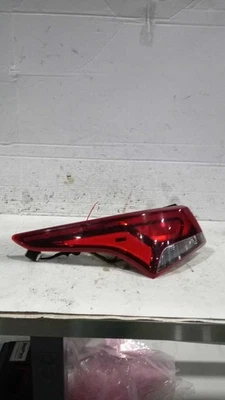 Used Left Tail Light Assembly fits: 2019 Hyundai Accent Sedan incandescent quart Foto 1 de 4