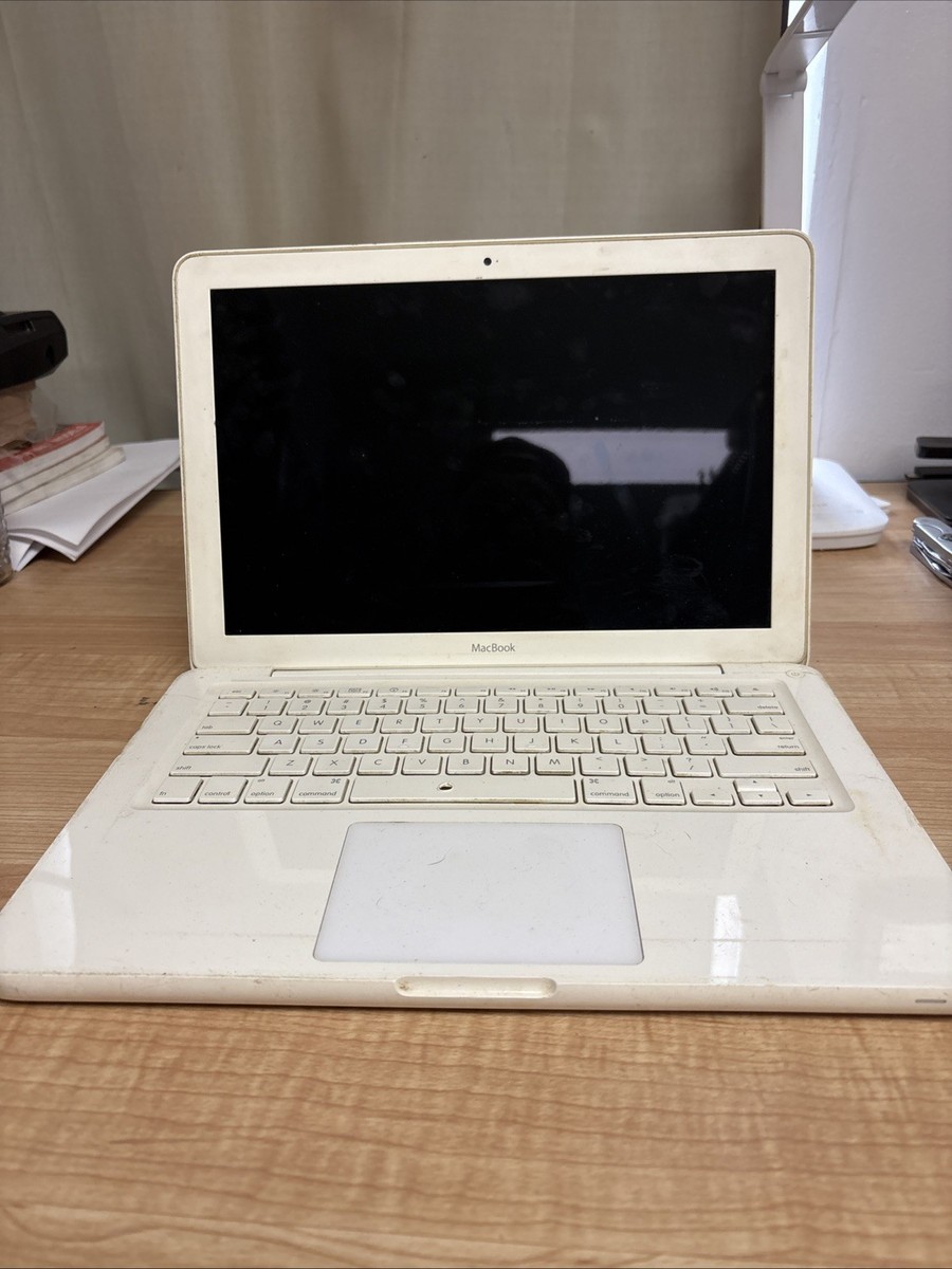 Apple★MacBook Mid 2010★A1342 13inch★ホワイト Apple Macbook 13