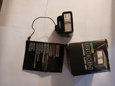 UNIDAD FLASH ELECTRÓNICO AUTOMÁTICO NISSIN 300 H Foto 1 de 4