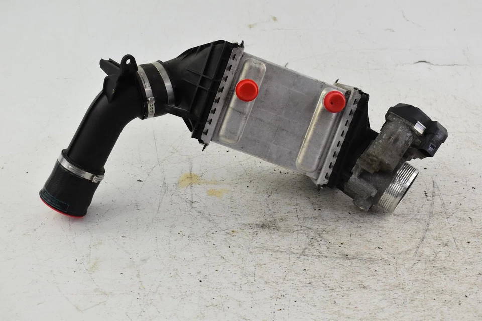 Intercooler esquerdo usado serve: 2013 Bmw M5 4.4L twin turbo esquerdo grau A - Imagem 1 de 4