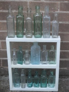 JOB LOT VINTAGE GLASS APOTHECARY BOTTLES SMOOTH LIP OLD BUD VASE WEDDING - Picture 1 of 6