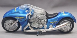Maisto Wild Rides Blue Speed Custom bici da corsa moto e casco 1:18 pressofuso - Foto 1 di 9