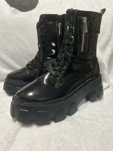 Reverie Womens goth boots Size 9 Never Worn - Picture 1 of 7