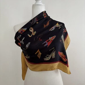 "Bufanda cuadrada vintage Salvatore Ferragamo con estampado de seda 33""x33""" - Imagen 1 de 8
