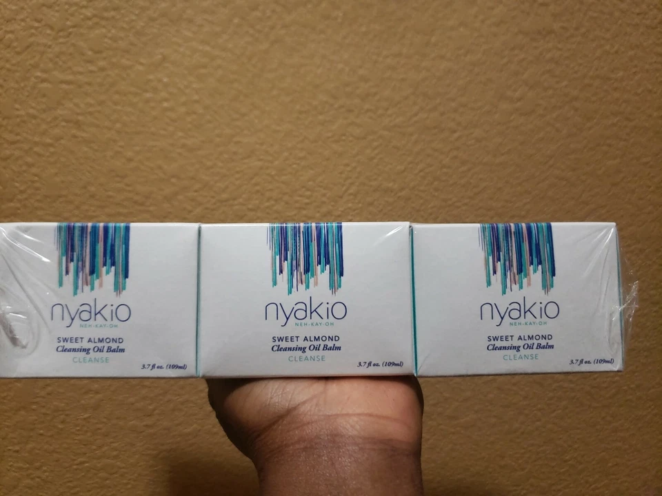 LOTE DE 3 bálsamos de aceite limpiador de almendras dulces Nyakio 3,7 fl oz - sellados. TOTALMENTE NUEVO Foto 1 de 4