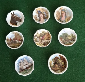 Vintage circa 1940s eight bone china decorated miniature plates good condition - Picture 1 of 1