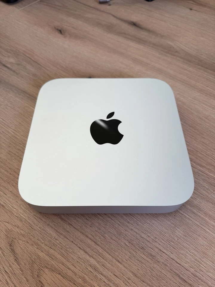 Apple Mac mini (256GB SSD, M1, 8GB) Silver - MGNR3D/A (November, 2020) - Bild 1 von 1