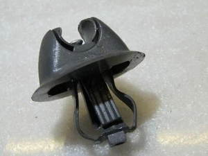 Renault Espace 2 MK2 2.0 91-97 Front Seat bar rod clip mount plus screw - Picture 1 of 4