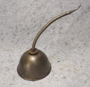 Bomba pulgar Eagle marca vintage de 10" eje flexible punta doblada lata de aceite (estante 2) - Imagen 1 de 3