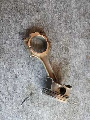 2000-2010 Volvo S40 Engine 2.4L Piston standard 30750664 used oem - Image 1 of 4