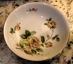 Lynmore Fine China Golden Rose Berry Bowl - Picture 1 of 3